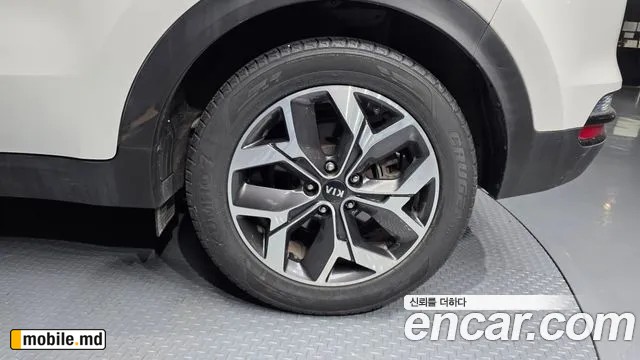 2020 Kia Sportage — photo 21