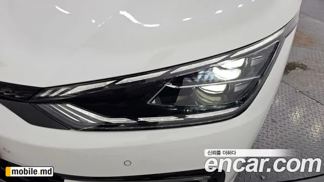 2023 Kia EV6 — photo 22