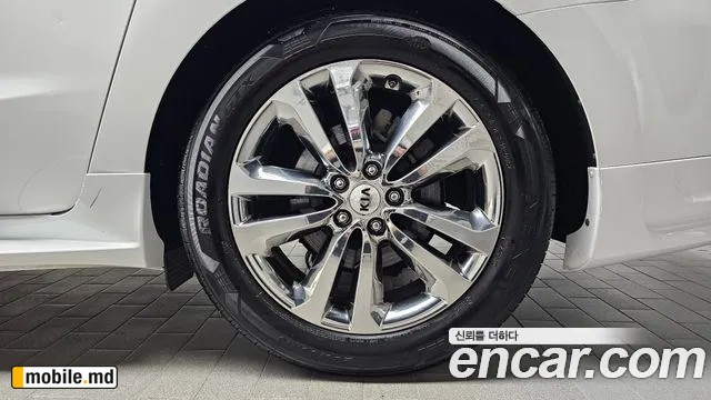 2018 Kia Canival — photo 21