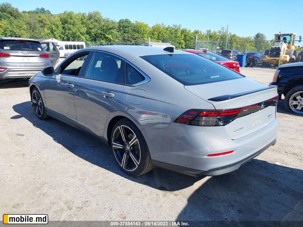 2023 Honda Accord — photo 3