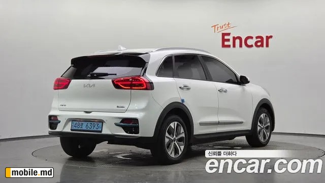 2022 Kia Niro — photo 2