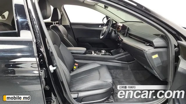 2025 Kia K5 — photo 26
