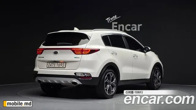 2019 Kia Sportage — photo 2