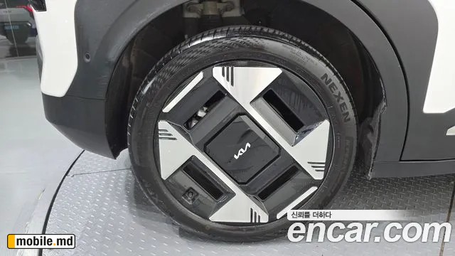 2025 Kia EV3 — photo 5