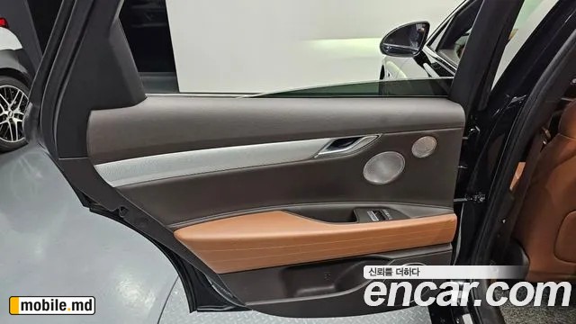 2022 Genesis G80 — photo 25