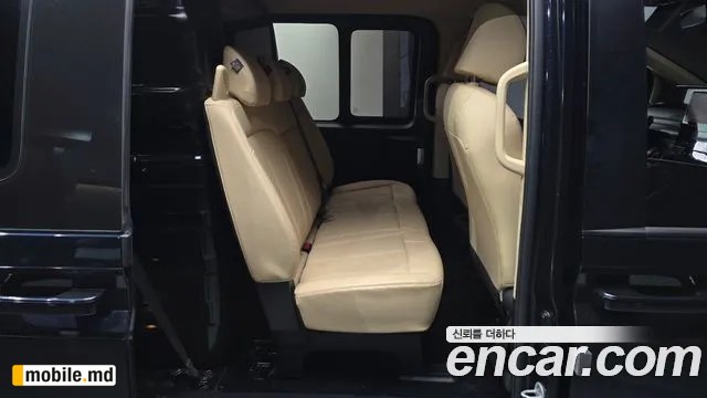 2023 Hyundai Staria — photo 11