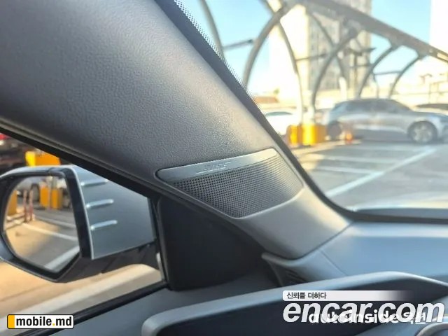 2025 Hyundai IONIQ — photo 17