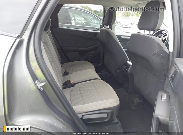2022 Ford Escape — photo 8