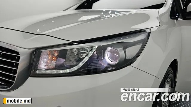 2018 Kia Canival — photo 22