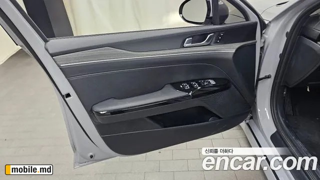 2025 Kia K5 — photo 24