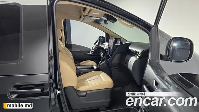 2022 Hyundai Staria — photo 11