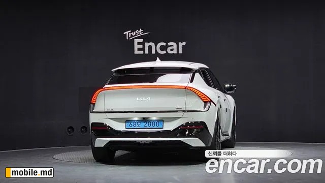 2023 Kia EV6 — photo 4