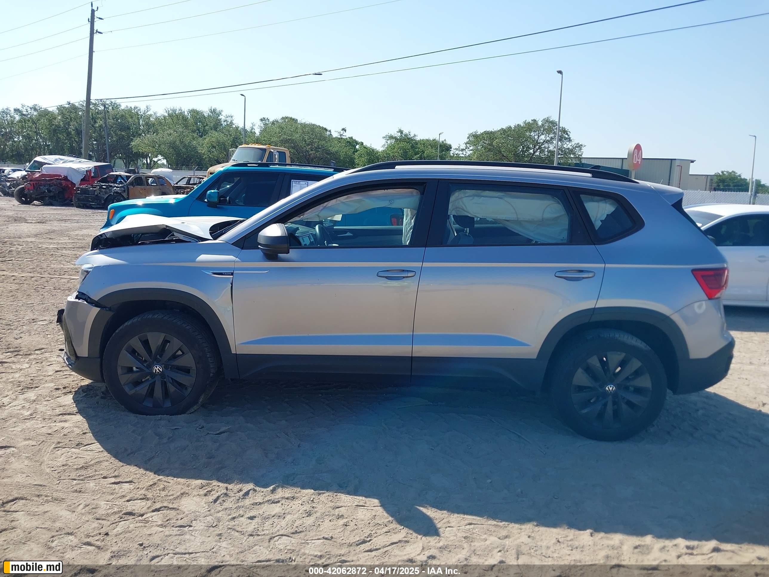 2023 Volkswagen Taos — photo 14