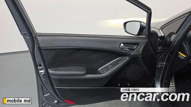 2016 Kia K3 — photo 24