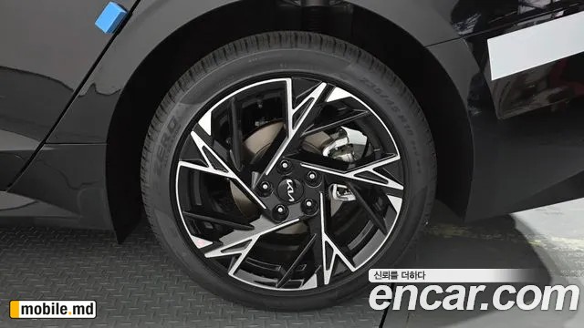 2026 Kia K5 — photo 21