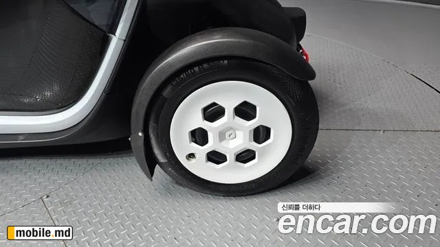 2020 Renault Twizy — photo 30