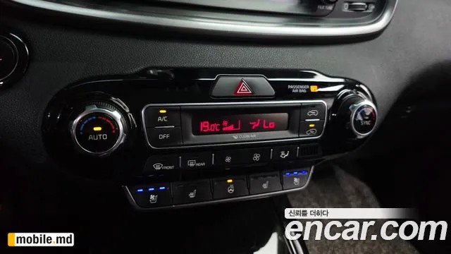 2020 Kia Sorento — photo 30