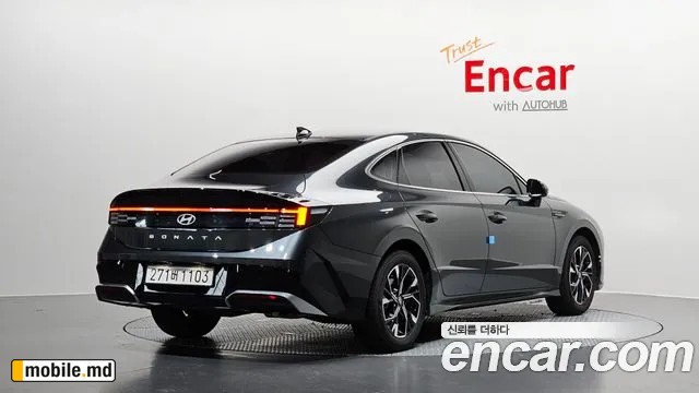 2025 Hyundai Sonata — photo 2