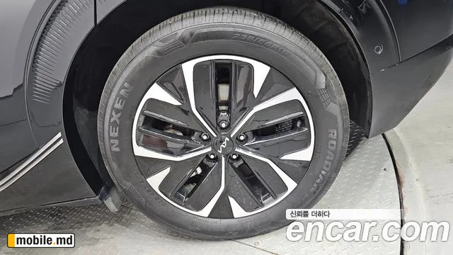 2023 Kia EV6 — photo 22