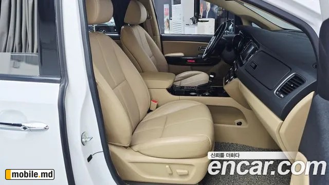 2019 Kia Canival — photo 26