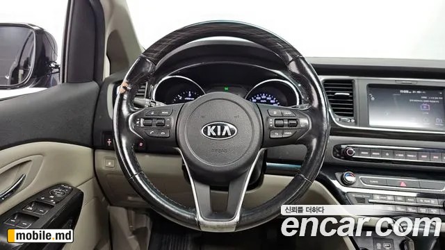 2019 Kia Canival — photo 13