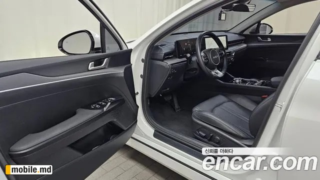 2026 Kia K5 — photo 10