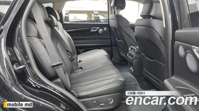 2025 Genesis GV80 — photo 12