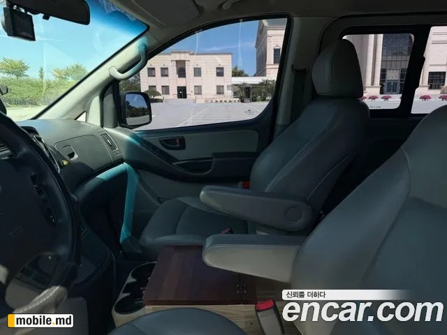 2017 Hyundai Starex — photo 12
