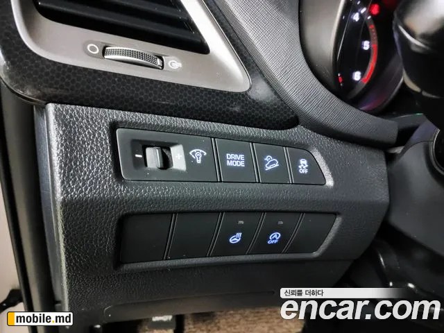 2016 Hyundai Santafe — photo 14