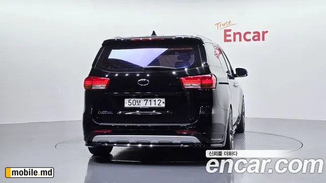 2018 Kia Canival — photo 4