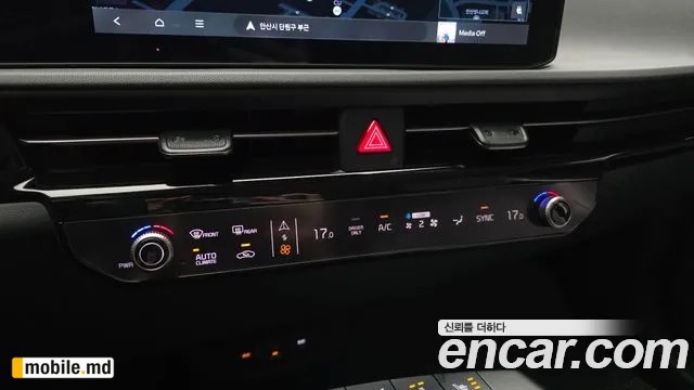 2025 Kia EV6 — photo 17