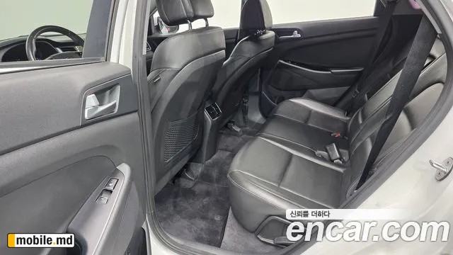 2016 Hyundai Tucson — photo 12