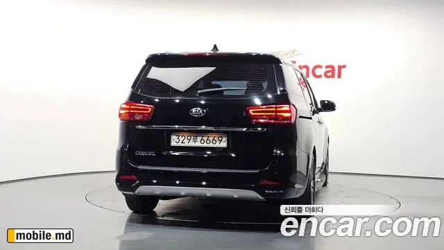 2019 Kia Canival — photo 4