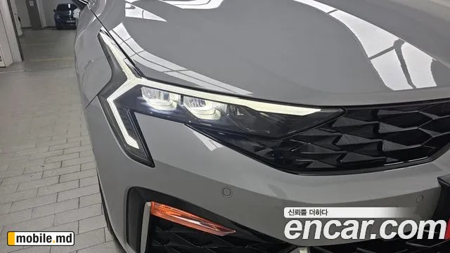2025 Kia K5 — photo 22