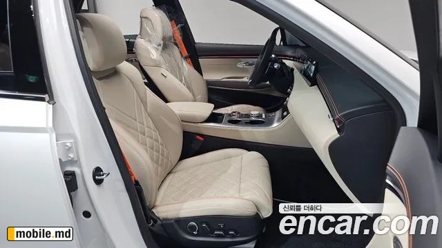 2025 Genesis GV70 — photo 27