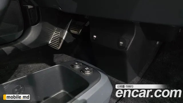 2023 Kia EV6 — photo 36