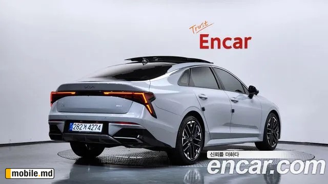 2026 Kia K5 — photo 2