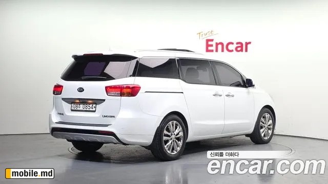 2016 Kia Canival — photo 2