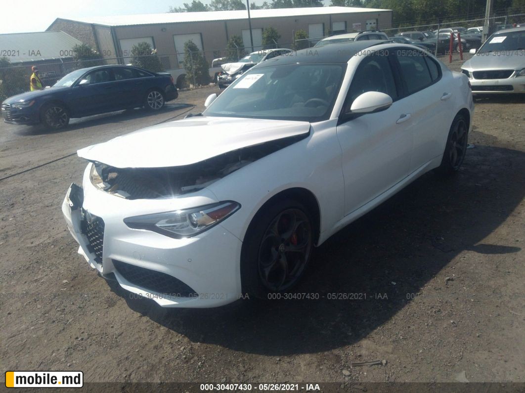 2017 Alfa Romeo Giulia — photo 2