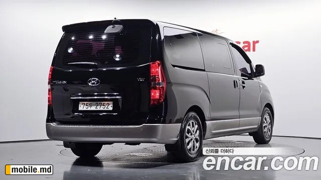 2018 Hyundai Starex — photo 2