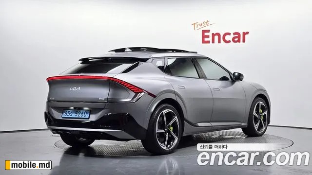 2023 Kia EV6 — photo 2