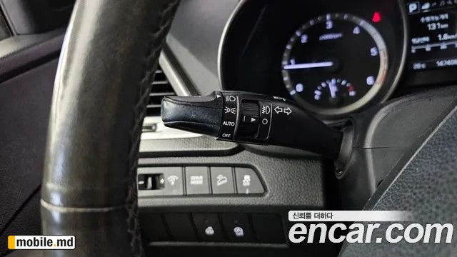 2016 Hyundai Santafe — photo 18