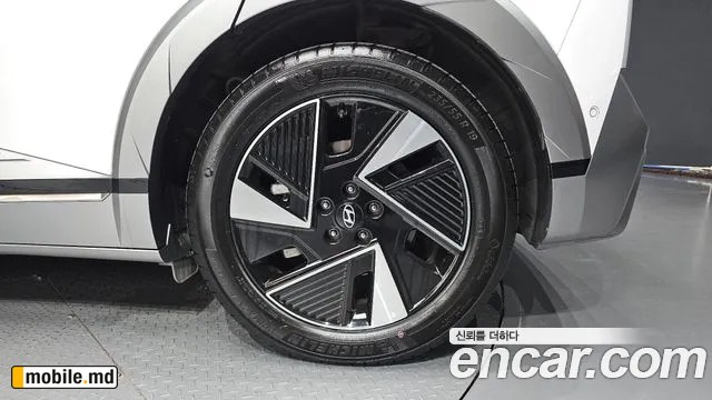 2025 Hyundai IONIQ — photo 21