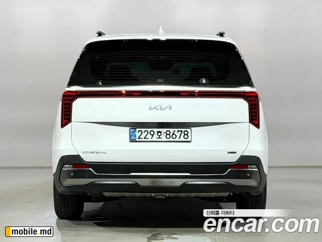 2025 Kia Canival — photo 9