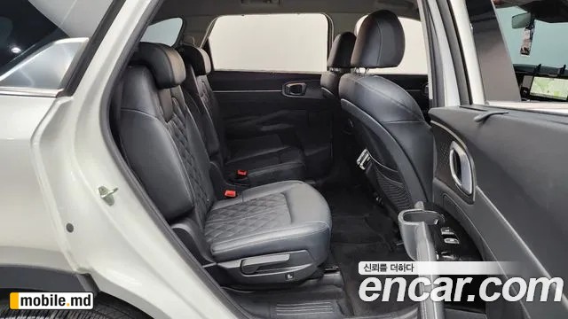 2021 Kia Sorento — photo 12