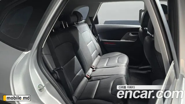 2023 Kia Niro — photo 11