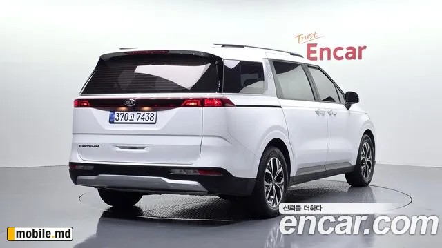 2021 Kia Canival — photo 2