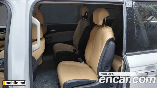 2021 Kia Canival — photo 11