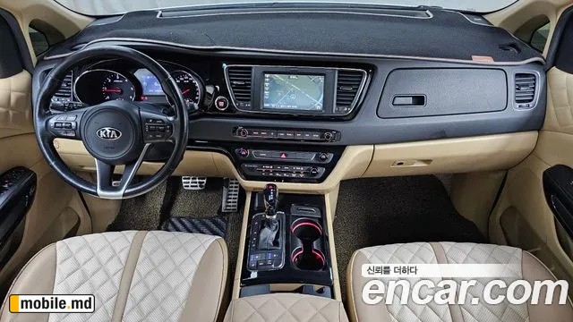 2018 Kia Canival — photo 7