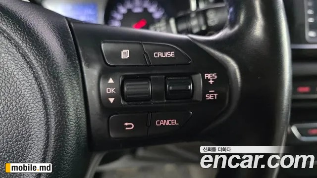 2017 Kia Canival — photo 20